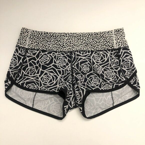 Lululemon Women Run Speed Short Black White Posey Miss Mosaic Floral Print 4 - Picture 1 of 7